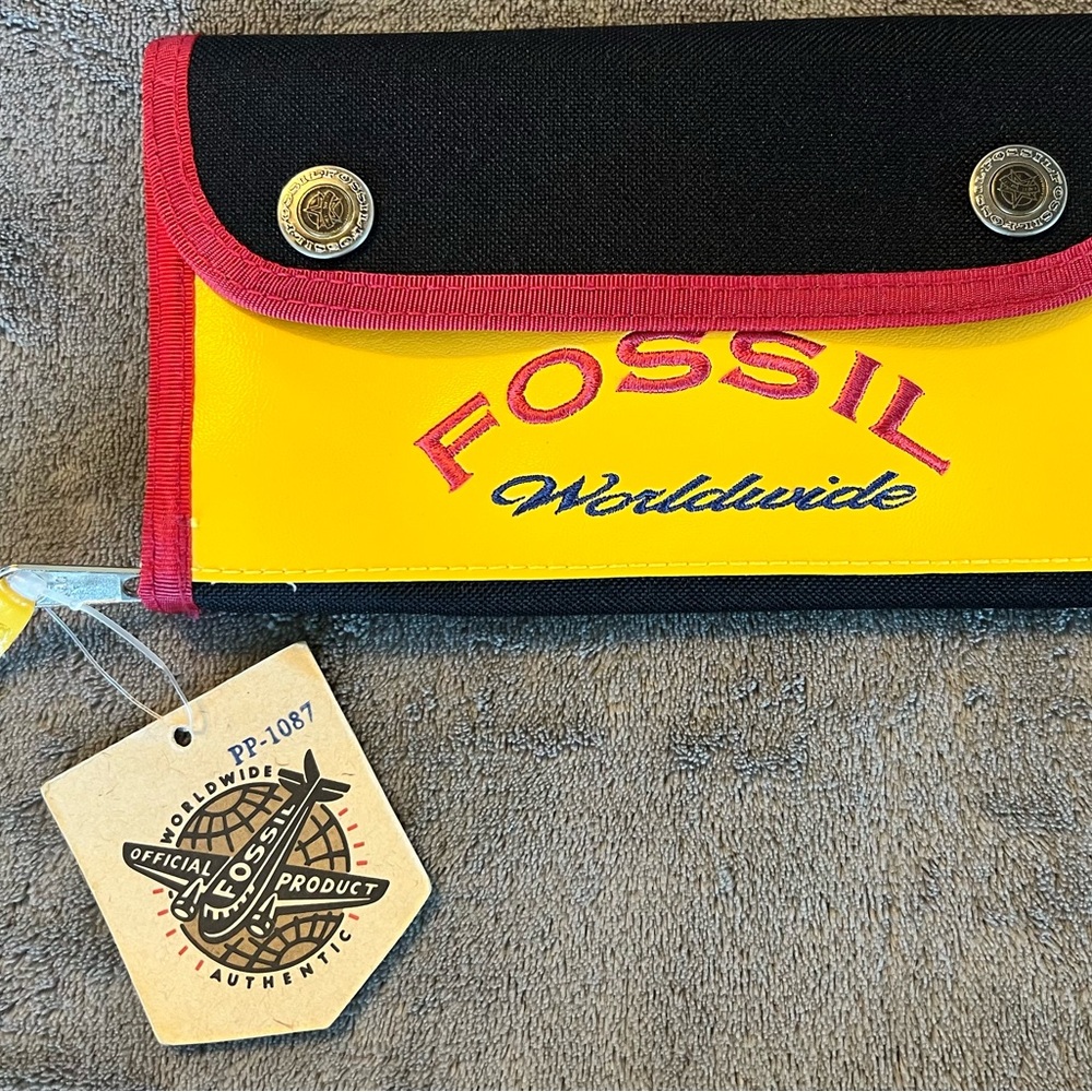 Fossil Worldwide Zip Wallet Special Edition Convert To Waist Belt Bag Ylw Red